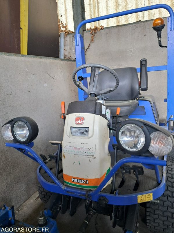 Tondeuse ISEKI - جزازة المروج: صور 2 Tondeuse ISEKI - جزازة المروج: صور 2