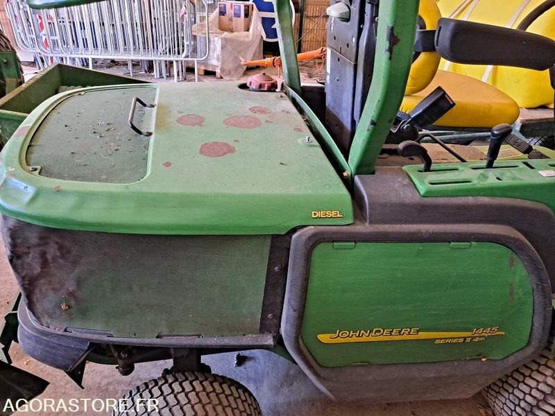 Tondeuse autoportée frontale coupe Mulching - جزازة المروج: صور 4 Tondeuse autoportée frontale coupe Mulching - جزازة المروج: صور 4