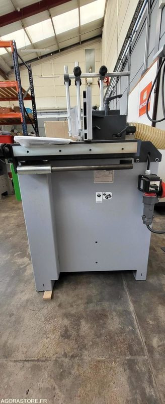 Toupie à arbre inclinable F 500 - Très bon état - الأدوات والمعدات: صور 5 Toupie à arbre inclinable F 500 - Très bon état - الأدوات والمعدات: صور 5