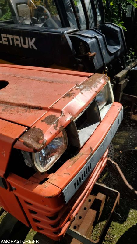 Tracteur KUBOTA L2500 - جرار: صور 4 Tracteur KUBOTA L2500 - جرار: صور 4