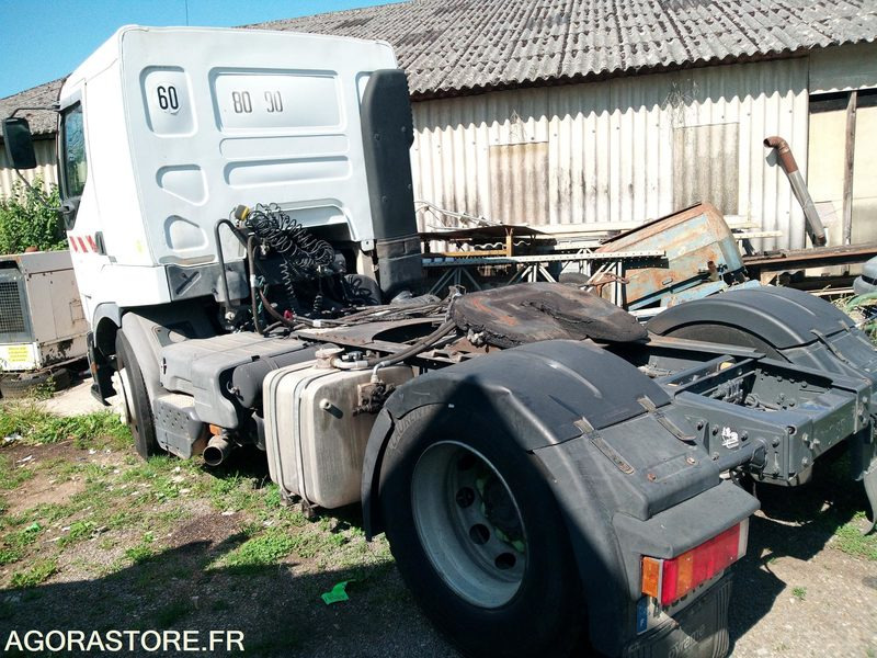 Tracteur Renault 420DCI - شاحنة جرار: صور 5 Tracteur Renault 420DCI - شاحنة جرار: صور 5