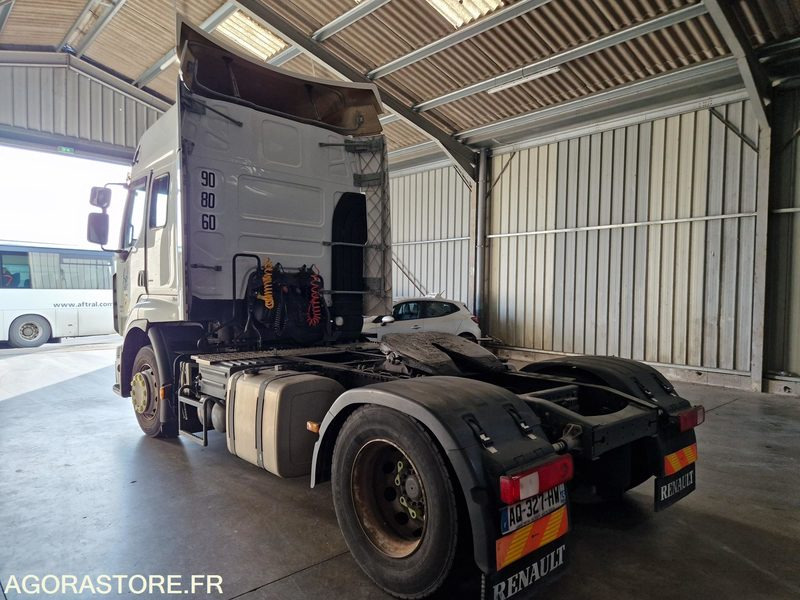 Tracteur Renault Premium - 2010 - 152258 - AQ327HW - شاحنة جرار: صور 4 Tracteur Renault Premium - 2010 - 152258 - AQ327HW - شاحنة جرار: صور 4