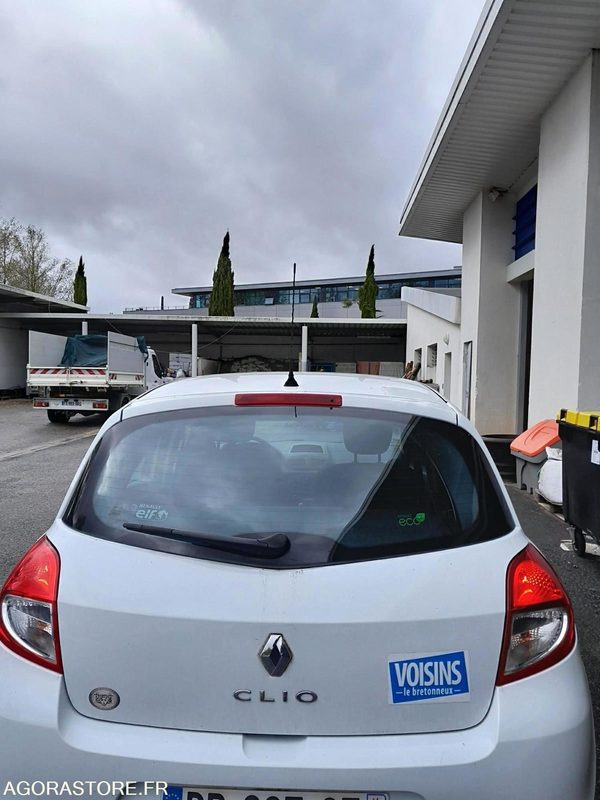Très belle Renault Clio essence/GPL - سيارة: صور 2 Très belle Renault Clio essence/GPL - سيارة: صور 2