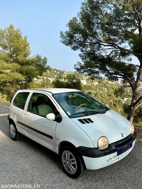 Twingo 1.2 Expression - 2003 - سيارة: صور 5 Twingo 1.2 Expression - 2003 - سيارة: صور 5