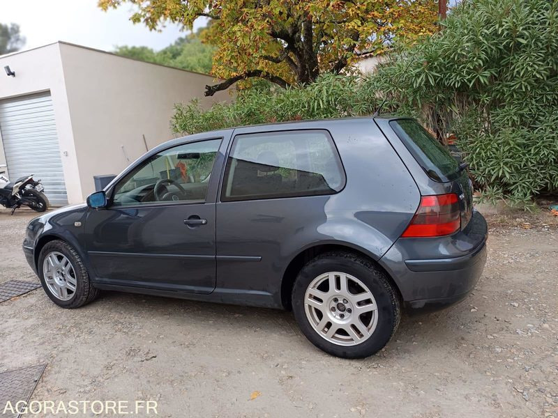 VOLKSWAGEN GOLF IV 2.0 115CH - 2000 - 265000KMS - سيارة: صور 3 VOLKSWAGEN GOLF IV 2.0 115CH - 2000 - 265000KMS - سيارة: صور 3