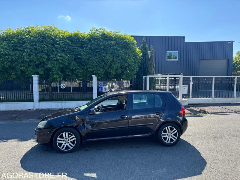 VOLKSWAGEN GOLF V 2.0 140 TDI - 210 000 KM - 2007 - سيارة: صور 1 VOLKSWAGEN GOLF V 2.0 140 TDI - 210 000 KM - 2007 - سيارة: صور 1
