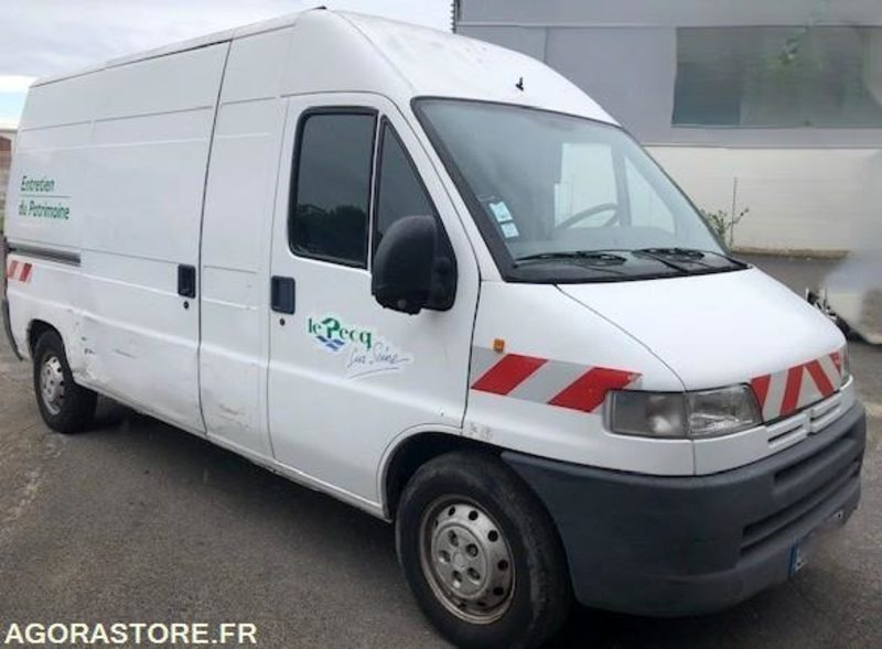Véhicule PEUGEOT BOXER 2001 NON ROULANT EN L'ETAT - فان المدمجة: صور 4 Véhicule PEUGEOT BOXER 2001 NON ROULANT EN L'ETAT - فان المدمجة: صور 4