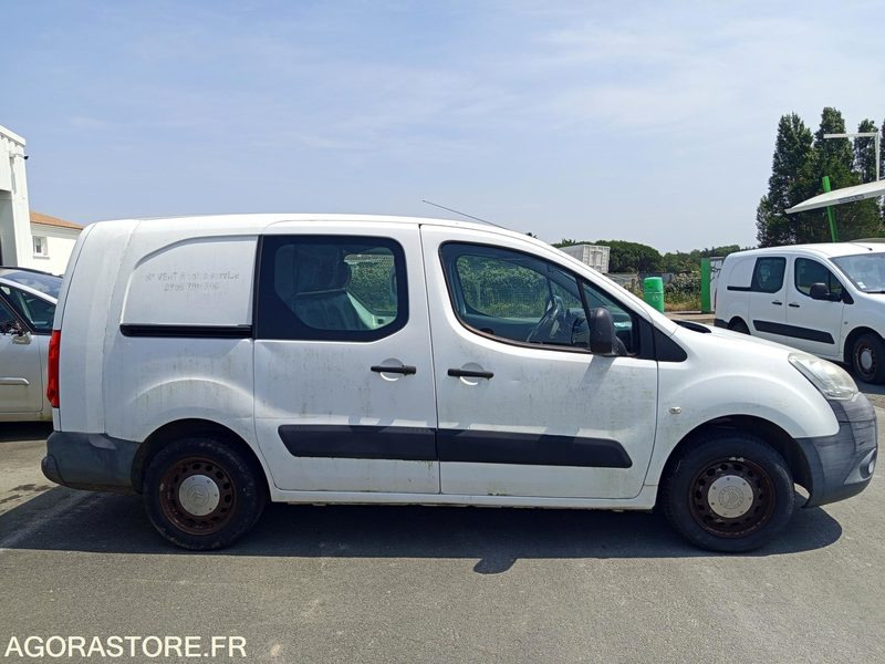 Véhicule utilitaire CITROËN Berlingo - فان المدمجة: صور 2 Véhicule utilitaire CITROËN Berlingo - فان المدمجة: صور 2