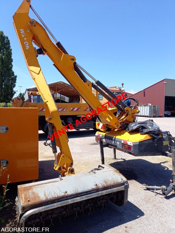 Vends épareuse NOREMAT MAGISTRA M60 - جزازة رافعة: صور 2 Vends épareuse NOREMAT MAGISTRA M60 - جزازة رافعة: صور 2