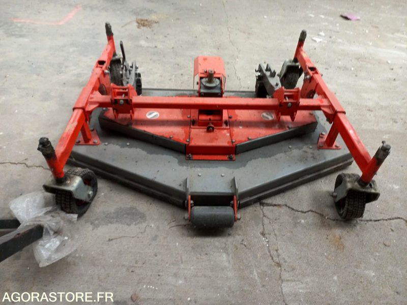 Coupe de tondeuse mulchng Morgneux TMC 150 fixation Kubota - جزازة المروج: صور 5 Coupe de tondeuse mulchng Morgneux TMC 150 fixation Kubota - جزازة المروج: صور 5
