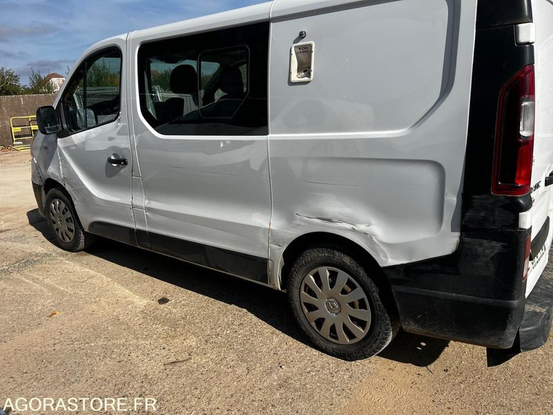 Renault trafic 1.6dci 6places 2019 291000km - فان المدمجة: صور 3 Renault trafic 1.6dci 6places 2019 291000km - فان المدمجة: صور 3