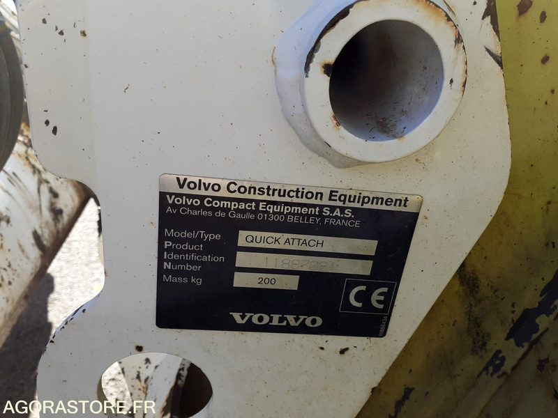 Tractopelle 4x4 volvo bl71 - حفار متعدد الاستخدام: صور 4 Tractopelle 4x4 volvo bl71 - حفار متعدد الاستخدام: صور 4