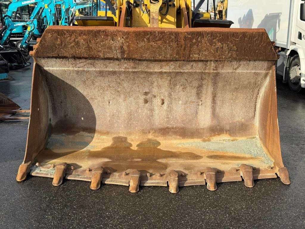 CAT 966M - اللودر بعجل: صور 2 CAT 966M - اللودر بعجل: صور 2