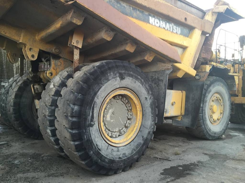 Komatsu HD 465-5 - شاحنة قلابة للمحاجر: صور 1 Komatsu HD 465-5 - شاحنة قلابة للمحاجر: صور 1