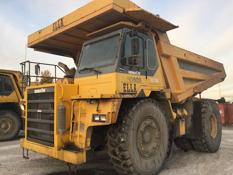Komatsu HD 605-5 - شاحنة قلابة للمحاجر: صور 1 Komatsu HD 605-5 - شاحنة قلابة للمحاجر: صور 1
