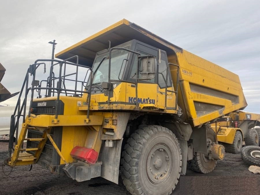 Komatsu HD405-7 - شاحنة قلابة للمحاجر: صور 1 Komatsu HD405-7 - شاحنة قلابة للمحاجر: صور 1