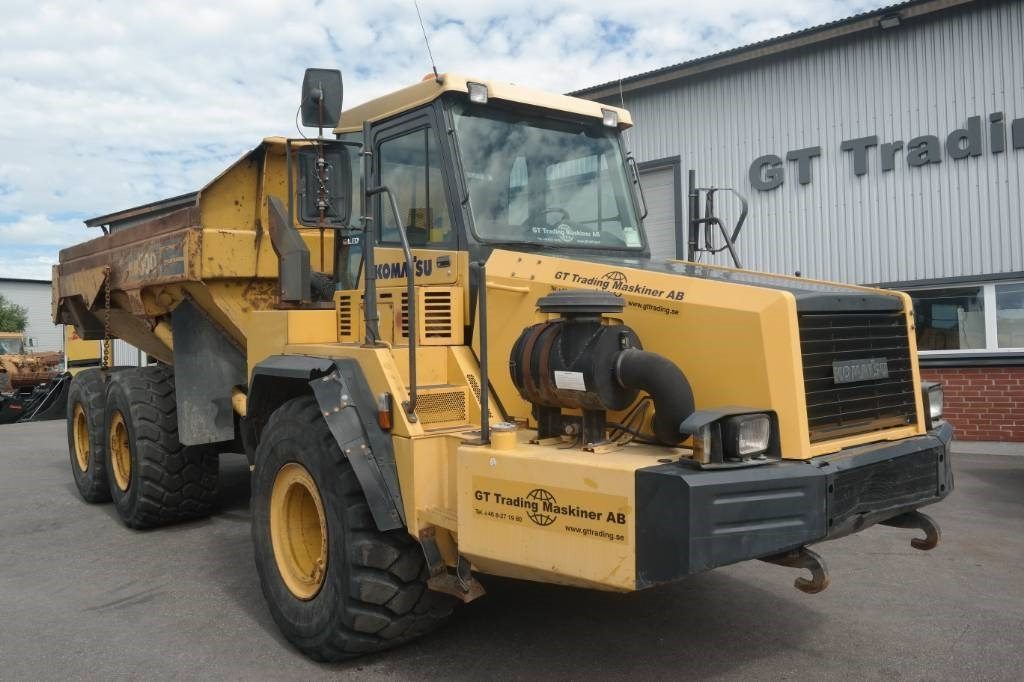 Komatsu HM300-1 - شاحنة مفصلية: صور 1 Komatsu HM300-1 - شاحنة مفصلية: صور 1