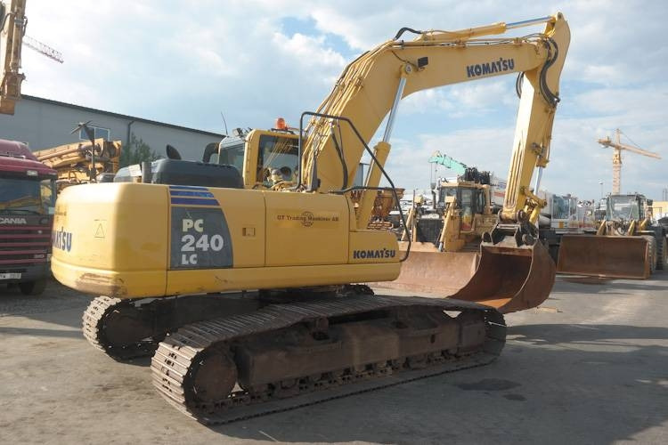 Komatsu PC 240-8 - حفارات زحافة: صور 1 Komatsu PC 240-8 - حفارات زحافة: صور 1