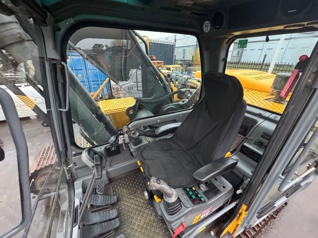 Volvo EC 290 B N LC - حفارات زحافة: صور 2 Volvo EC 290 B N LC - حفارات زحافة: صور 2