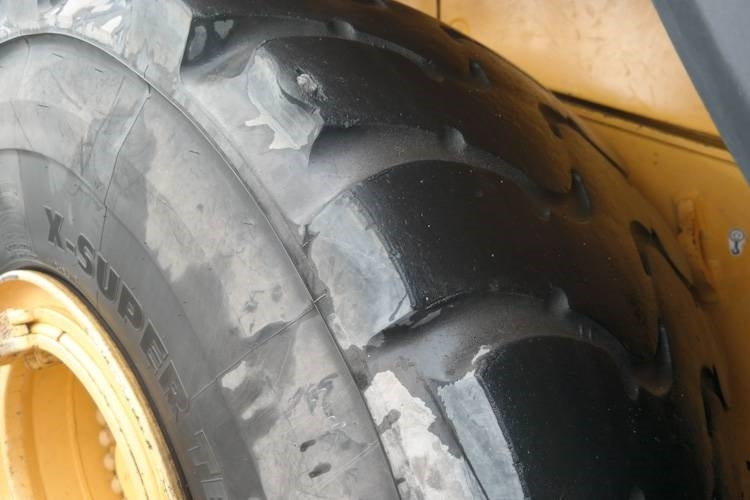 Volvo L220G - اللودر بعجل: صور 5 Volvo L220G - اللودر بعجل: صور 5