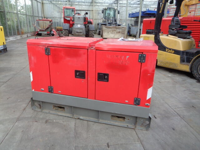 Atlas Copco QAS 20 KVA - مجموعة المولدات: صور 1 Atlas Copco QAS 20 KVA - مجموعة المولدات: صور 1