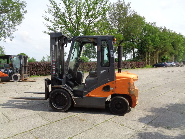 Doosan D35C-7 - رافعة شوكية: صور 5 Doosan D35C-7 - رافعة شوكية: صور 5