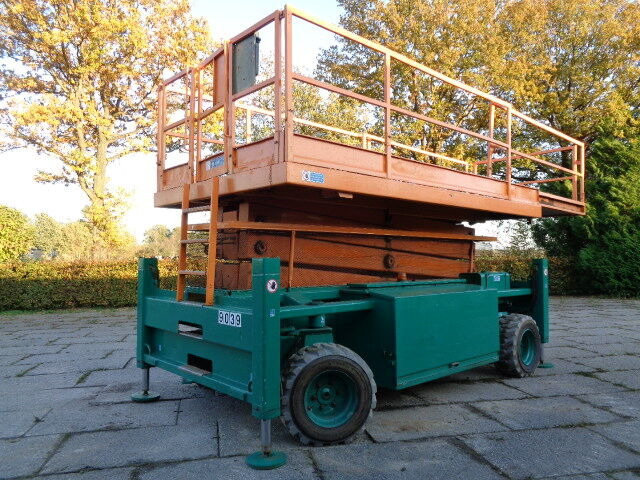 Liftlux SL140-24 - رافعات مقصية: صور 3 Liftlux SL140-24 - رافعات مقصية: صور 3