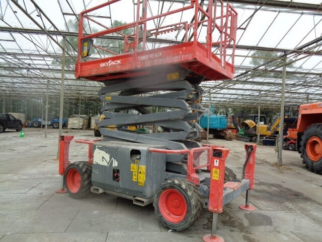 Skyjack SJ 6832 RT - رافعات مقصية: صور 4 Skyjack SJ 6832 RT - رافعات مقصية: صور 4