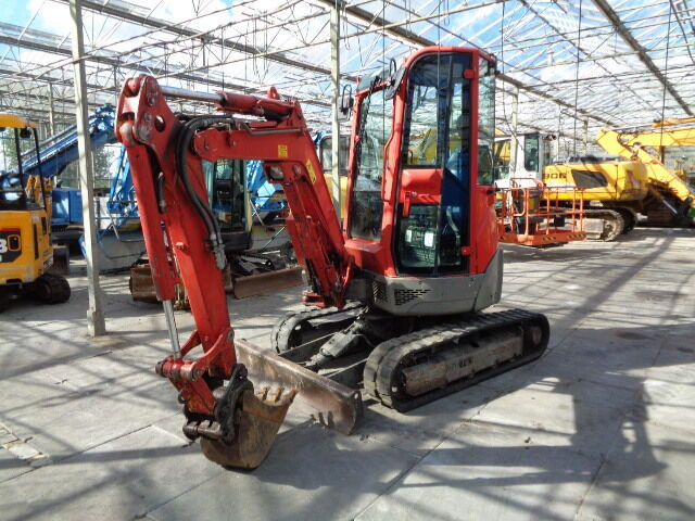 Yanmar VIO 25-4 - حفارة مصغرة: صور 2 Yanmar VIO 25-4 - حفارة مصغرة: صور 2