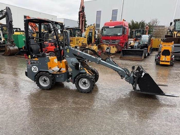 GiANT G1100 - اللودر بعجل: صور 4 GiANT G1100 - اللودر بعجل: صور 4