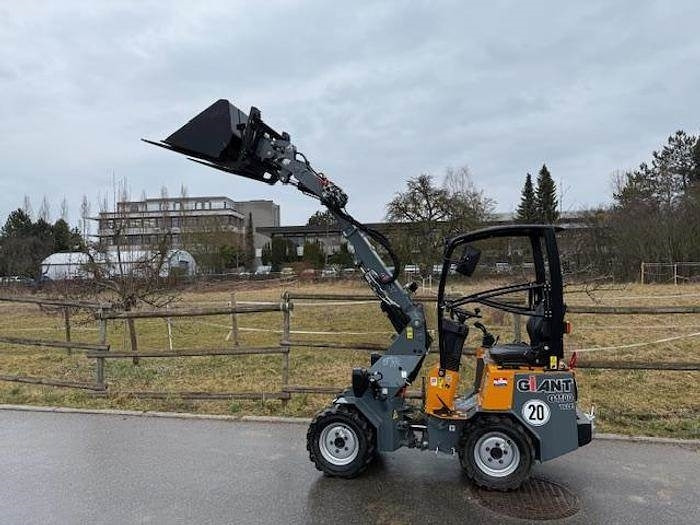 GiANT G1100 - اللودر بعجل: صور 1 GiANT G1100 - اللودر بعجل: صور 1