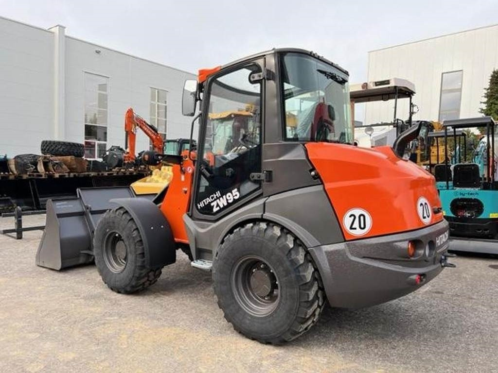 Hitachi ZW95-6C - اللودر بعجل: صور 2 Hitachi ZW95-6C - اللودر بعجل: صور 2