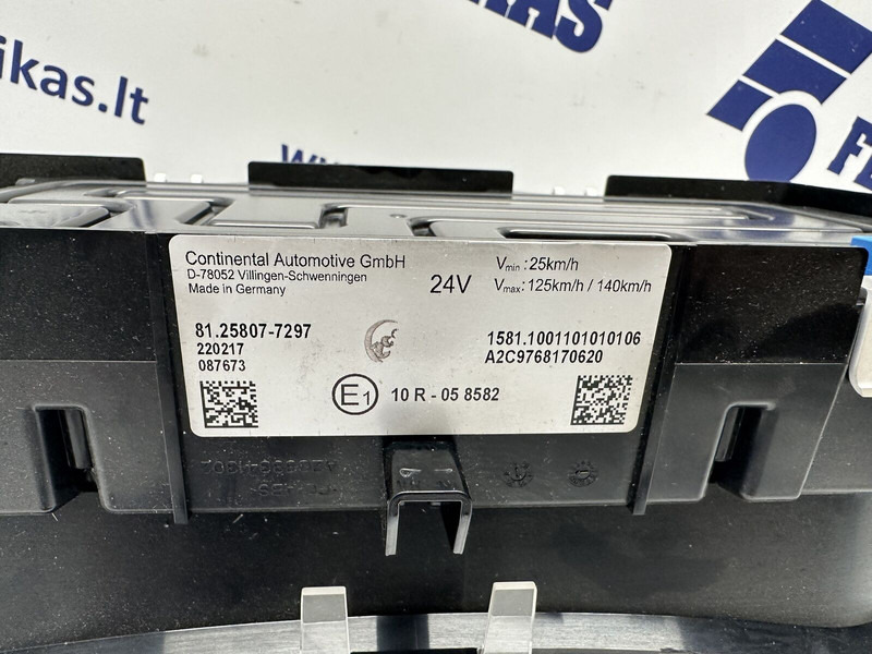 Continental TGX - لوحة القيادة - شاحنة: صور 3 Continental TGX - لوحة القيادة - شاحنة: صور 3