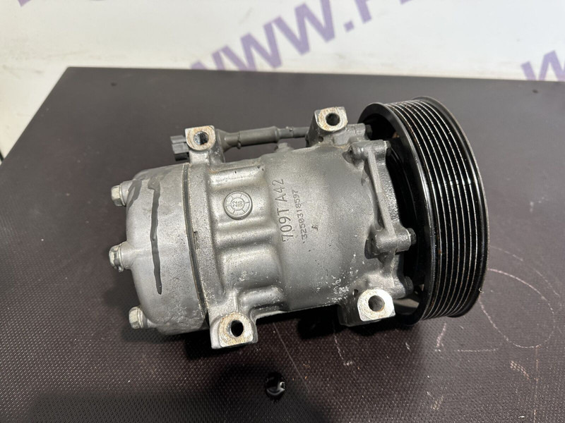 DAF AC compressor - كمبروسر مكيف - شاحنة: صور 3 DAF AC compressor - كمبروسر مكيف - شاحنة: صور 3