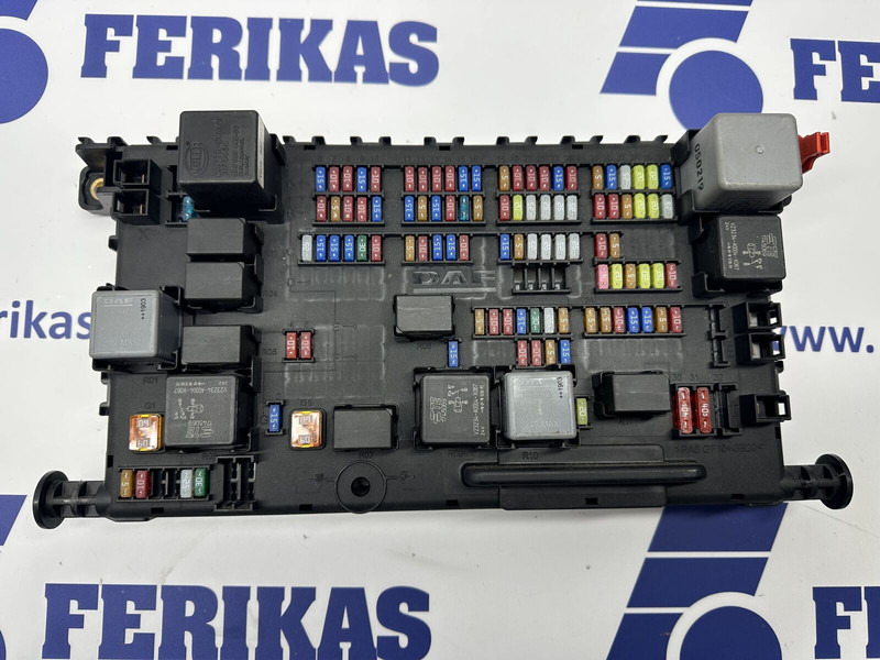 DAF XF106 EURO 6 - النظام الكهربائي - شاحنة: صور 1 DAF XF106 EURO 6 - النظام الكهربائي - شاحنة: صور 1