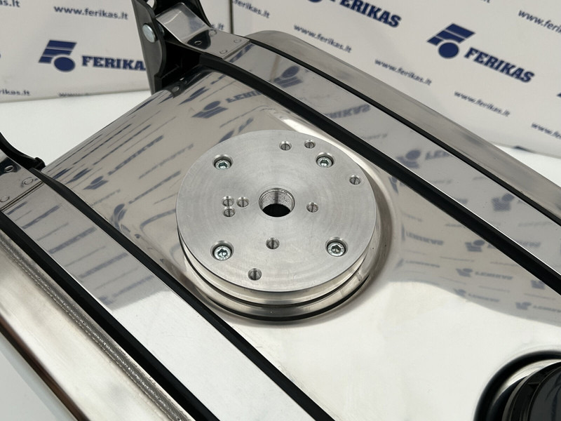 Hydraulic stainless steel oil tank 160L - خزان هيدروليكي - شاحنة: صور 5 Hydraulic stainless steel oil tank 160L - خزان هيدروليكي - شاحنة: صور 5