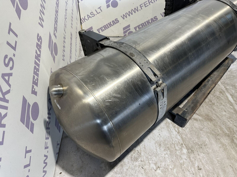 Iveco LNG gas tank - خزان وقود - شاحنة: صور 3 Iveco LNG gas tank - خزان وقود - شاحنة: صور 3