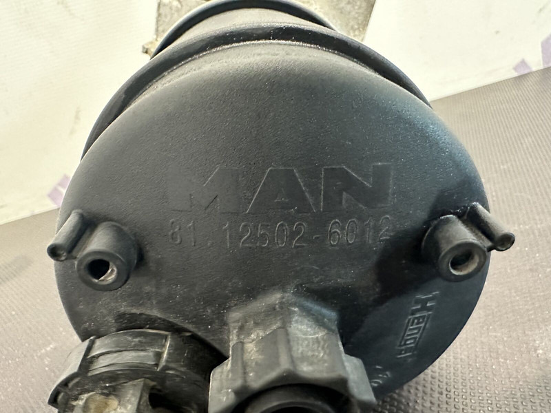 MAN fuel filter housing - فلتر الوقود - شاحنة: صور 4 MAN fuel filter housing - فلتر الوقود - شاحنة: صور 4