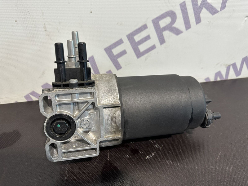 MAN fuel filter housing - فلتر الوقود - شاحنة: صور 2 MAN fuel filter housing - فلتر الوقود - شاحنة: صور 2