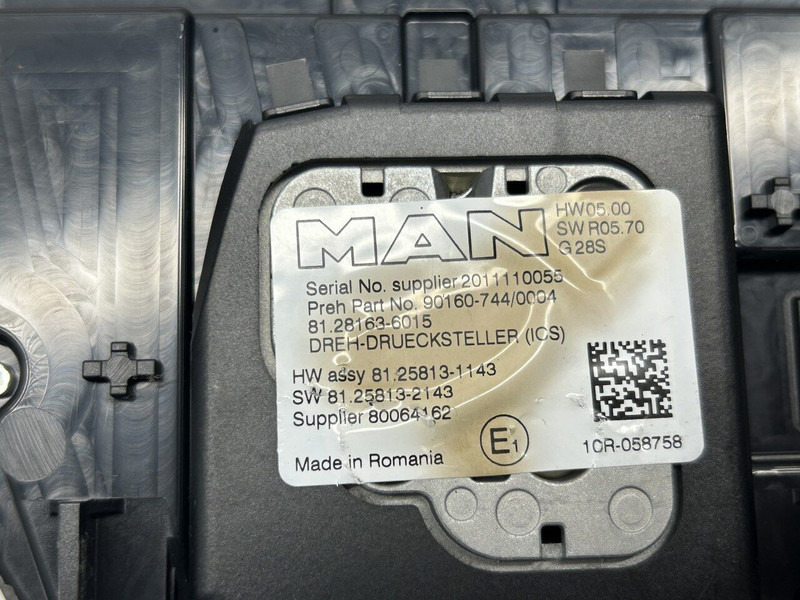 MAN multimedia control panel - النظام الكهربائي - شاحنة: صور 5 MAN multimedia control panel - النظام الكهربائي - شاحنة: صور 5