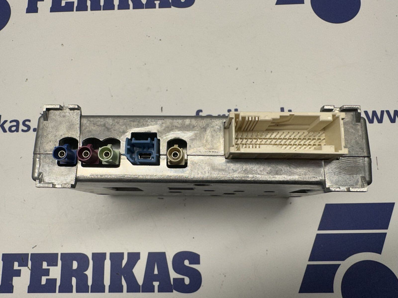 Mercedes-Benz Actros MP4 - كتلة التحكم - شاحنة: صور 3 Mercedes-Benz Actros MP4 - كتلة التحكم - شاحنة: صور 3