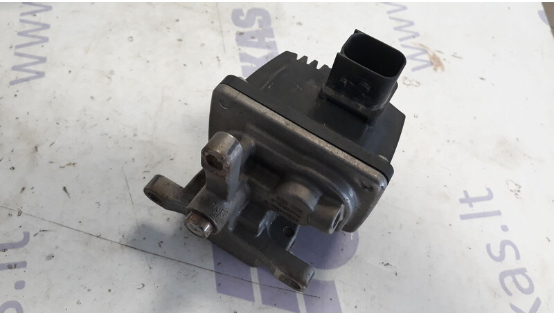 Mercedes-Benz Actros MP4 - كاتم الصوت/ نظام العادم - شاحنة: صور 1 Mercedes-Benz Actros MP4 - كاتم الصوت/ نظام العادم - شاحنة: صور 1