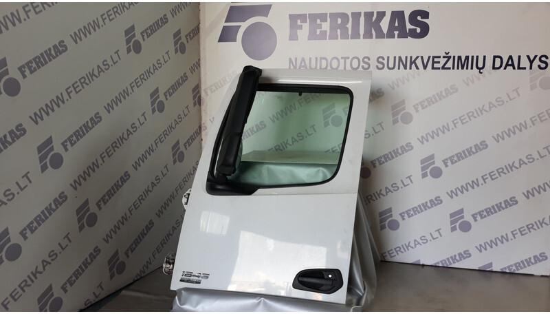 Mercedes-Benz Actros MP4 - باب و قطع الغيار - شاحنة: صور 1 Mercedes-Benz Actros MP4 - باب و قطع الغيار - شاحنة: صور 1