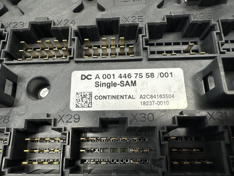 Mercedes-Benz Actros - النظام الكهربائي - شاحنة: صور 3 Mercedes-Benz Actros - النظام الكهربائي - شاحنة: صور 3