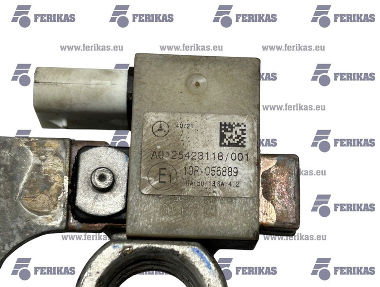 Mercedes-Benz battery sensor - مِکشاف - شاحنة: صور 4 Mercedes-Benz battery sensor - مِکشاف - شاحنة: صور 4