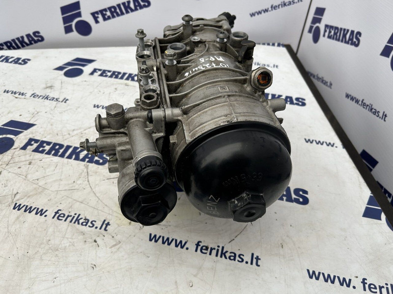 Mercedes-Benz fuel filter housing - فلتر الوقود - شاحنة: صور 2 Mercedes-Benz fuel filter housing - فلتر الوقود - شاحنة: صور 2