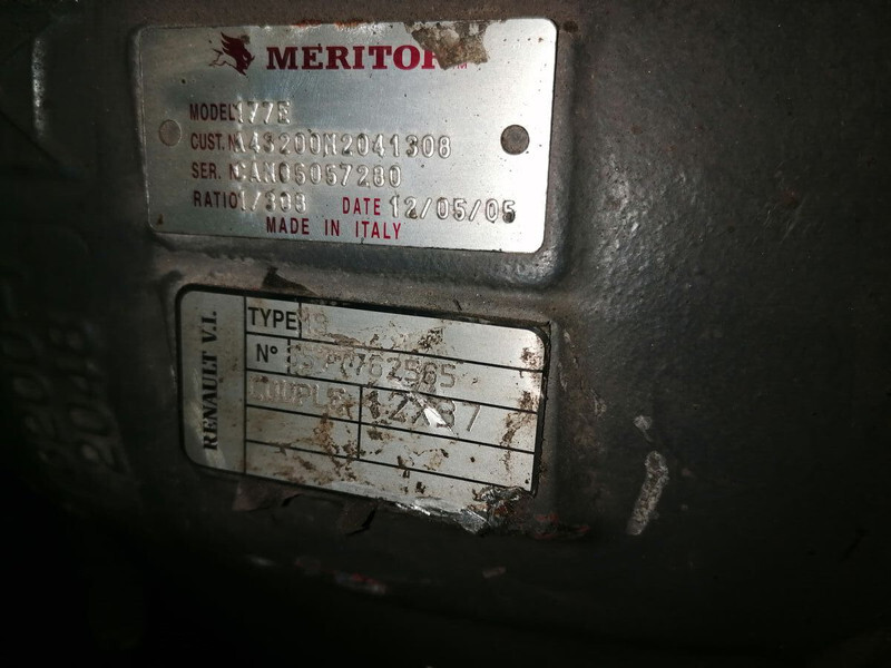 Renault Midlum - التفاضلية والعتاد - شاحنة: صور 3 Renault Midlum - التفاضلية والعتاد - شاحنة: صور 3