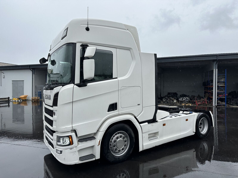 Scania 2018 R450 EURO 6 vilkikas ardomas dalimis - الكابينة والداخلية - شاحنة: صور 2 Scania 2018 R450 EURO 6 vilkikas ardomas dalimis - الكابينة والداخلية - شاحنة: صور 2