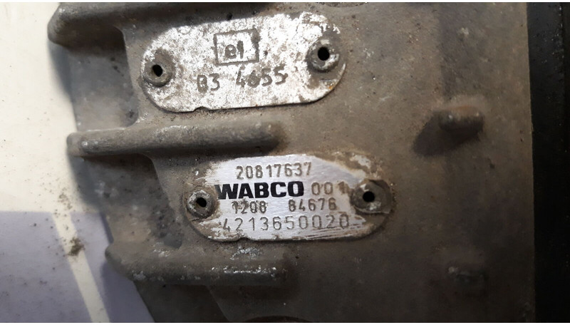 Volvo gearbox control unit - كتلة التحكم - شاحنة: صور 4 Volvo gearbox control unit - كتلة التحكم - شاحنة: صور 4