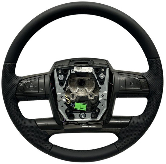 Volvo refurbished - عجلة القيادة - شاحنة: صور 1 Volvo refurbished - عجلة القيادة - شاحنة: صور 1